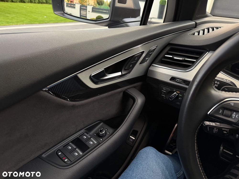 Audi SQ7 4.0 TDI Quattro Tiptronic - 23
