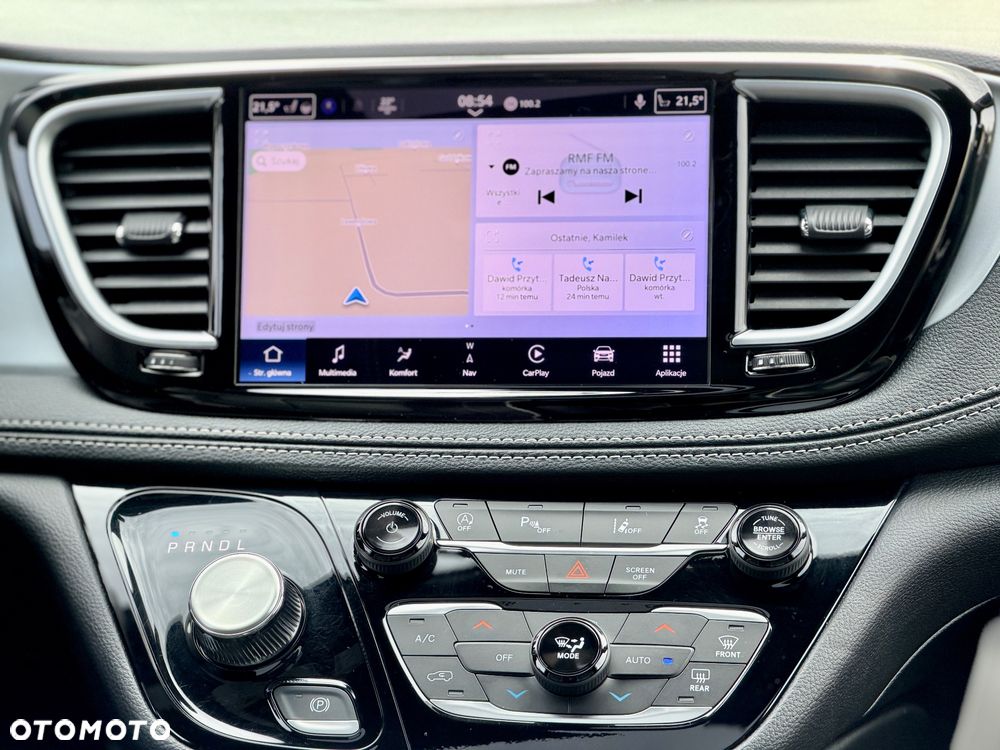 Chrysler Pacifica - 27
