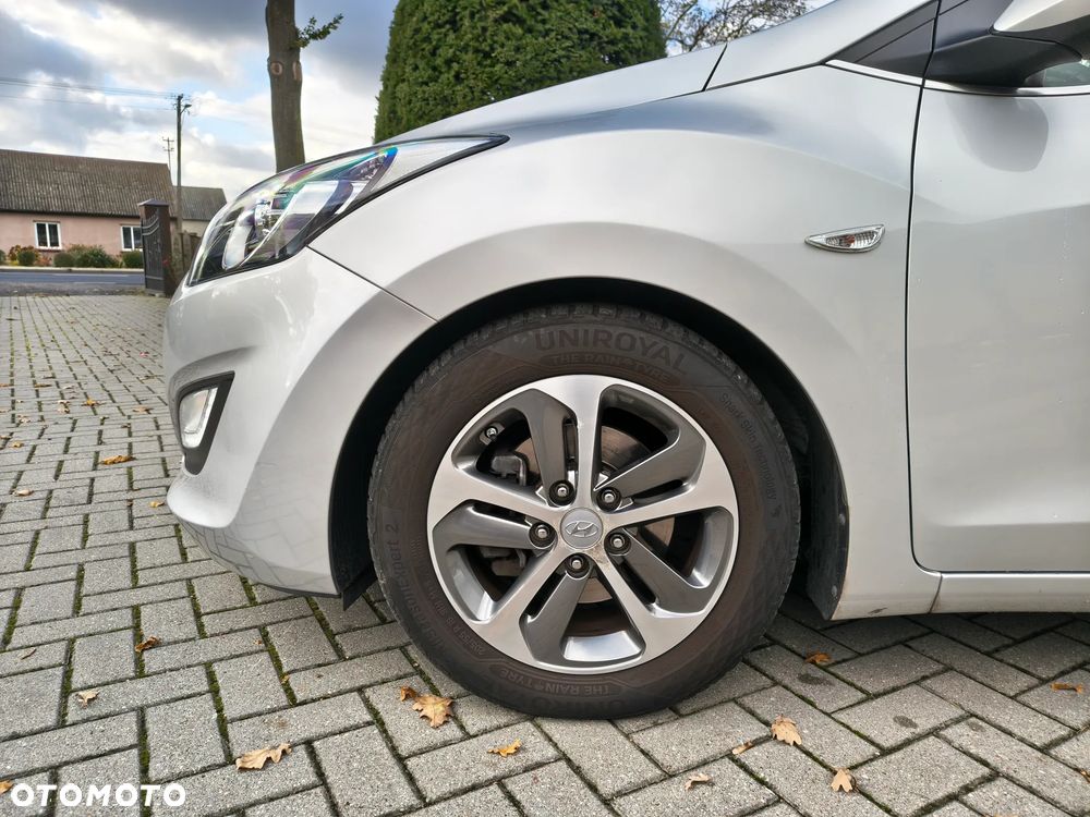 Hyundai i30 blue 1.6 GDI YES Silver - 9