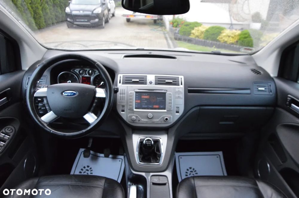 Ford Kuga 2.0 TDCi 4x4 Titanium - 12