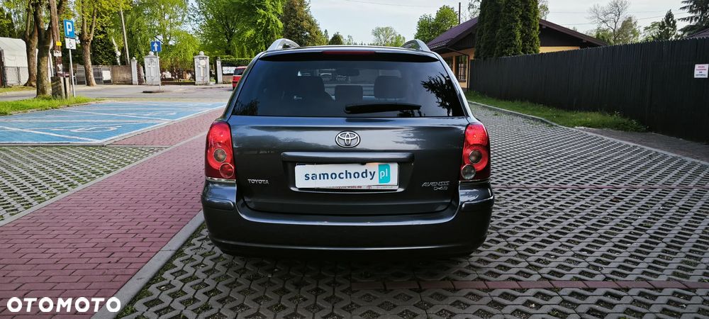 Toyota Avensis 2.2 D-4D Sol Plus - 17