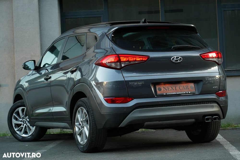 Hyundai Tucson 2.0 CRDI 4WD Automatik Style - 4
