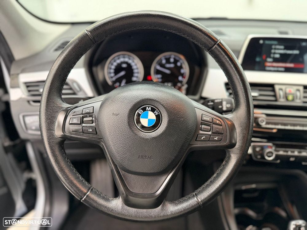 BMW X1 16 d sDrive Auto Line Sport - 11