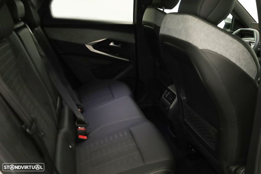 Peugeot 3008 1.2 Hybrid GT e-DCS6 - 22