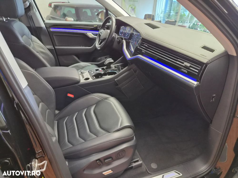 Volkswagen Touareg V6 TDI 4MOTION Elegance - 19