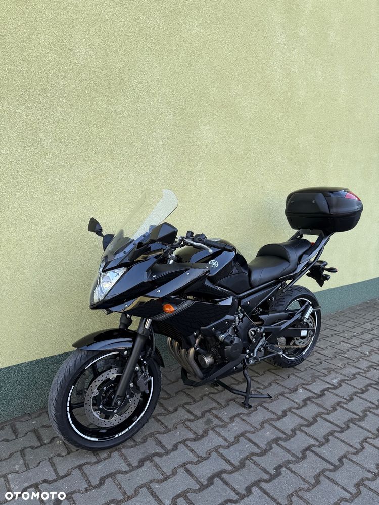 Yamaha XJ - 25