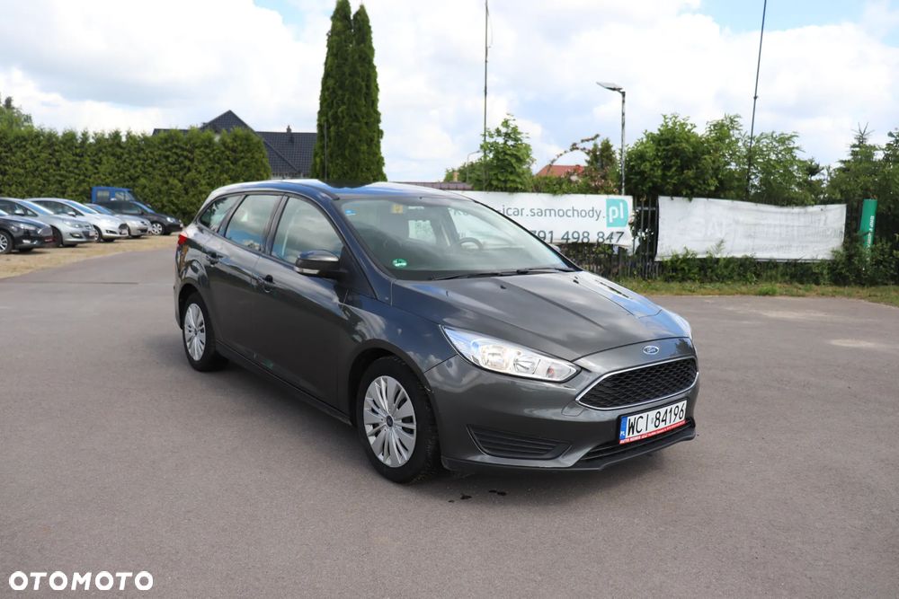 Ford Focus 1.0 EcoBoost 99g Trend - 4
