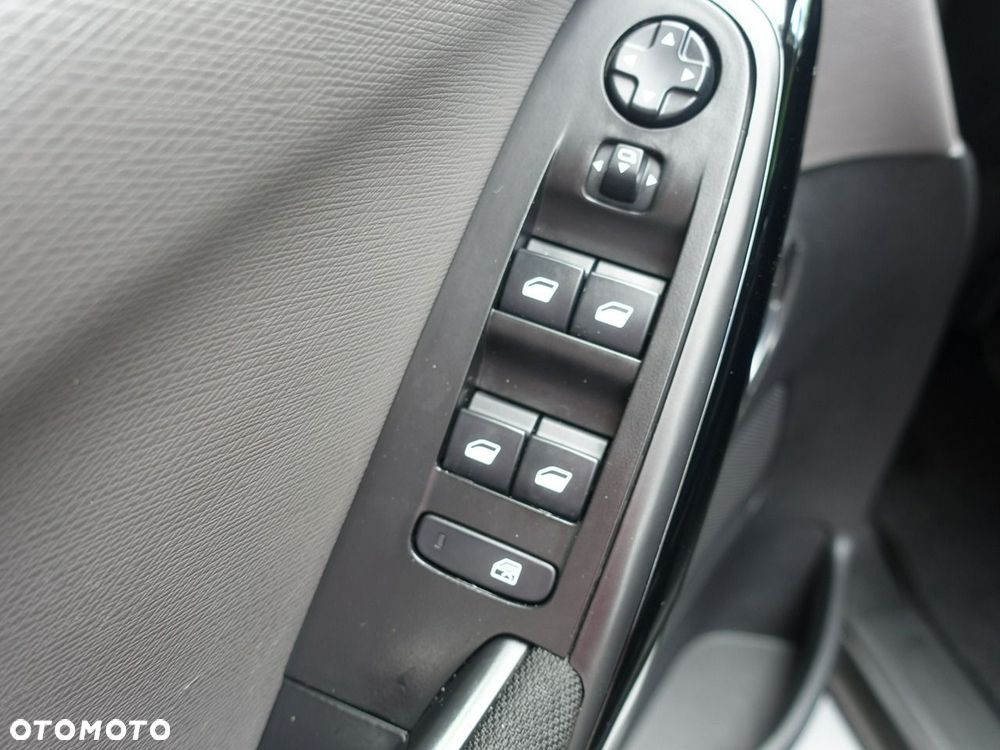 Citroën C4 Picasso 1.2 PureTech Shine S&S - 25