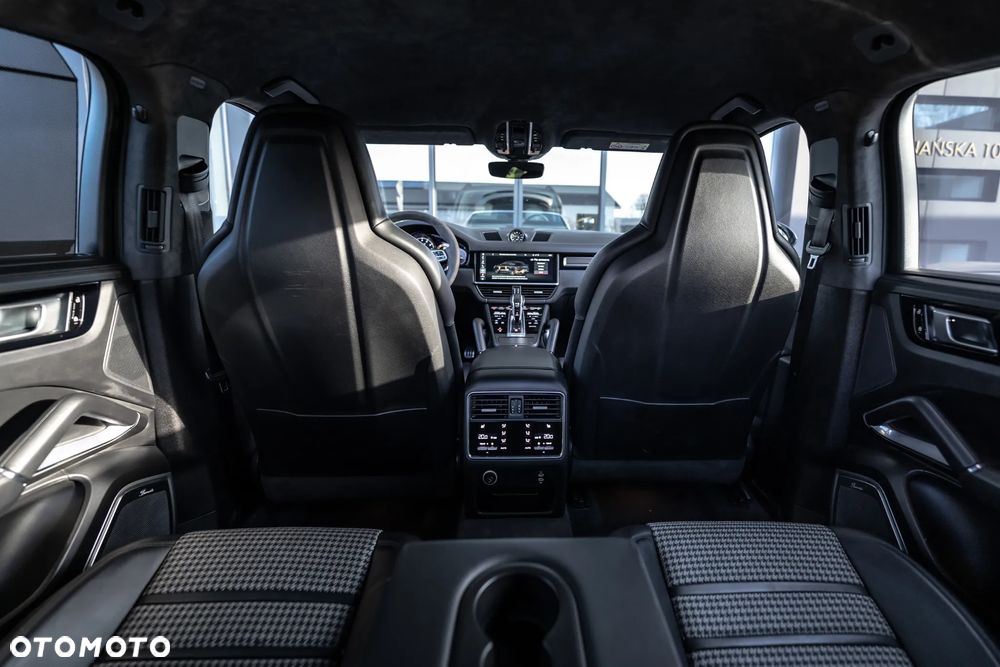 Porsche Cayenne Turbo GT Tiptronic S - 32