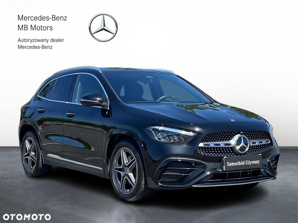 Mercedes-Benz GLA - 8