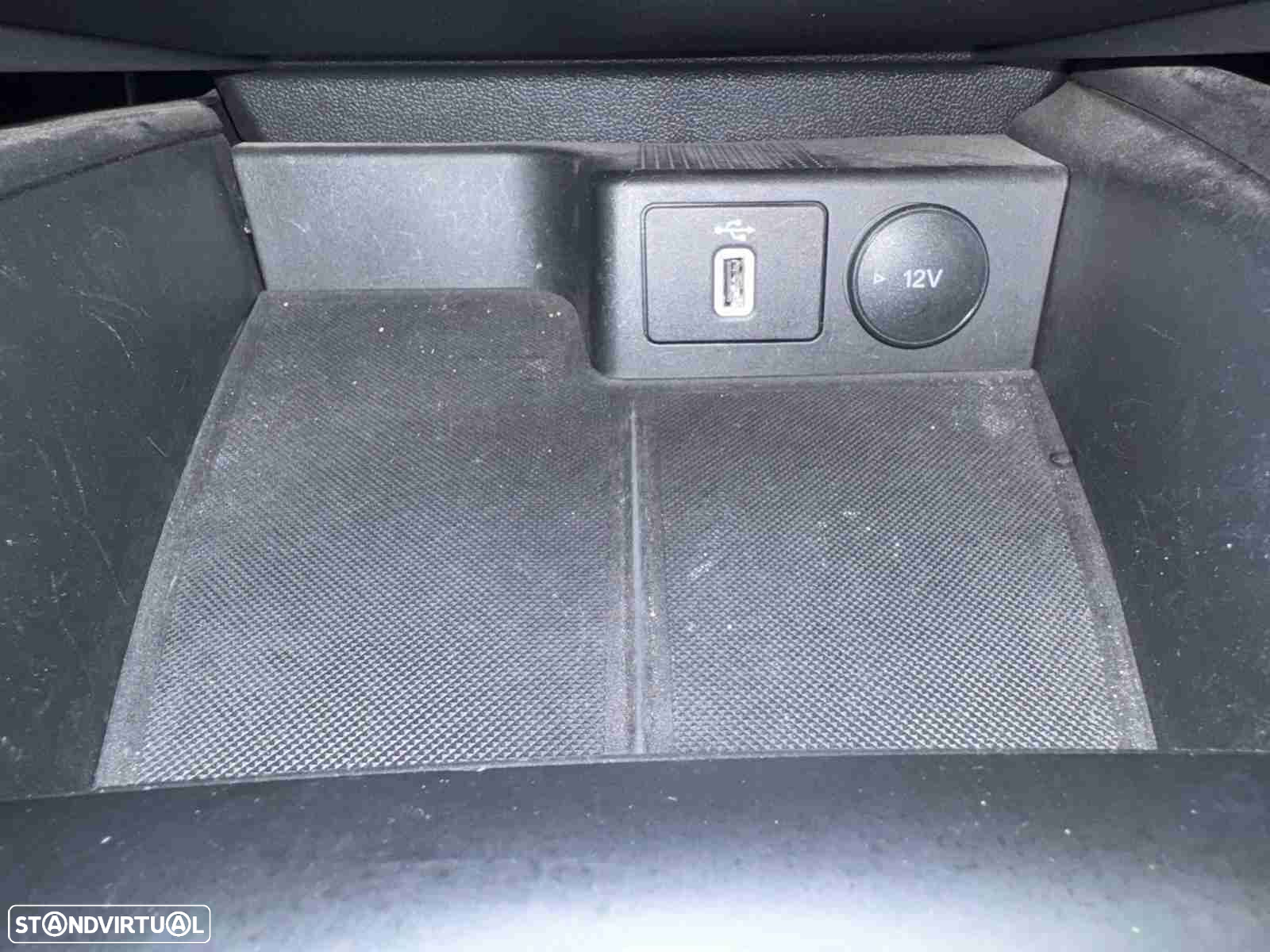 Ford Focus 1.0 EcoBoost ST-Line - 19