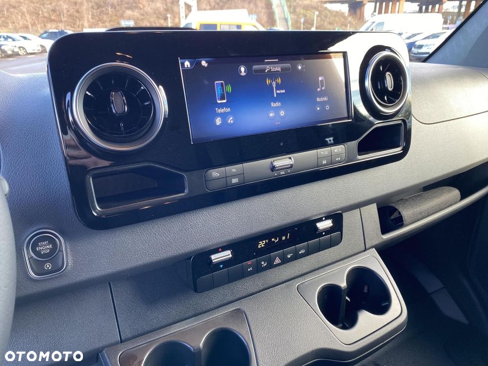 Mercedes-Benz Sprinter - 15