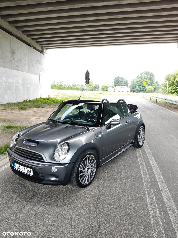 MINI Cooper S Sidewalk - 18