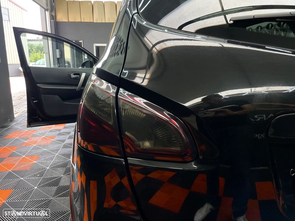 Nissan Qashqai +2 1.6 dCi Tekna Premium 18 360 S&S - 31