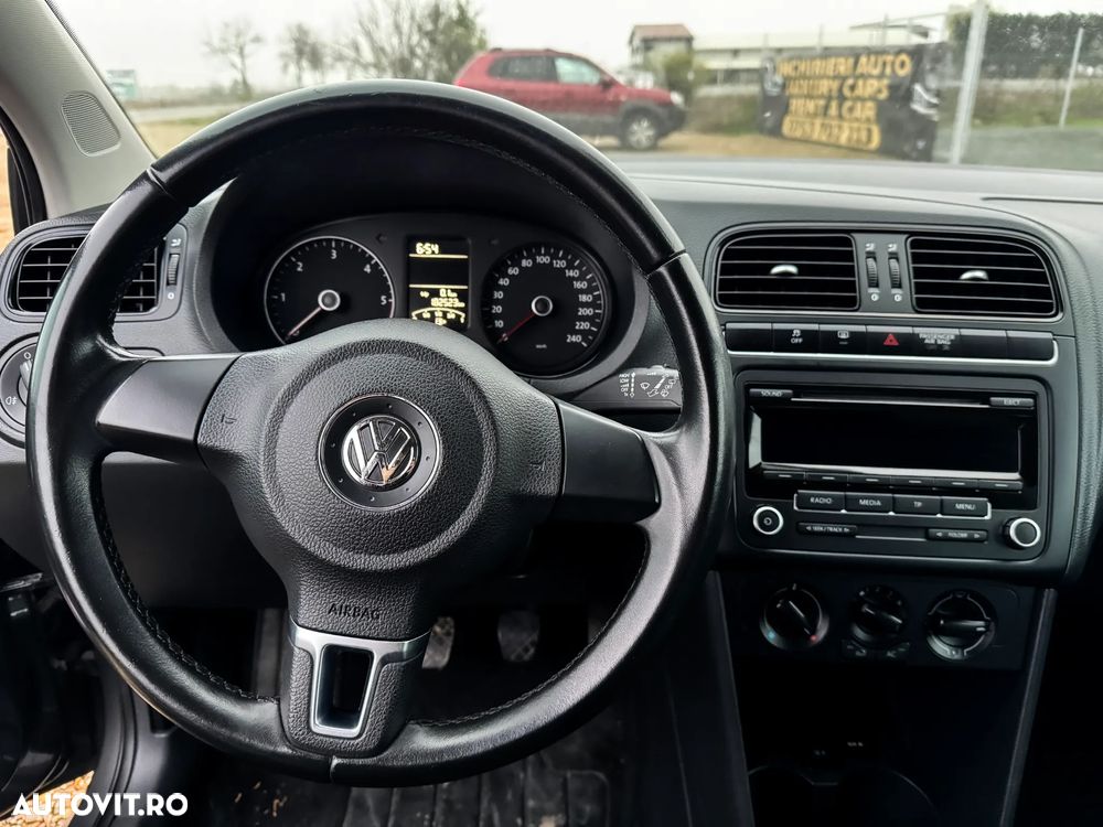 Volkswagen Polo - 5