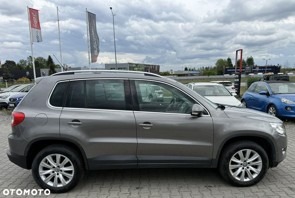 Volkswagen Tiguan - 10