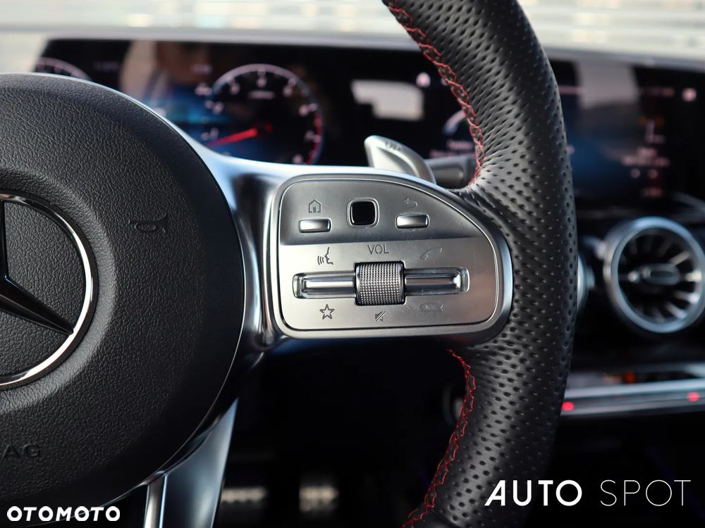 Mercedes-Benz GLB AMG 35 4-Matic - 25