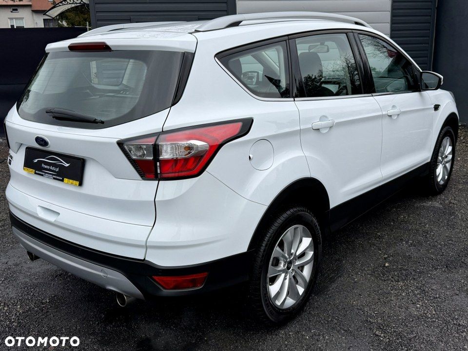 Ford Kuga 1.5 EcoBoost 2x4 Titanium - 6