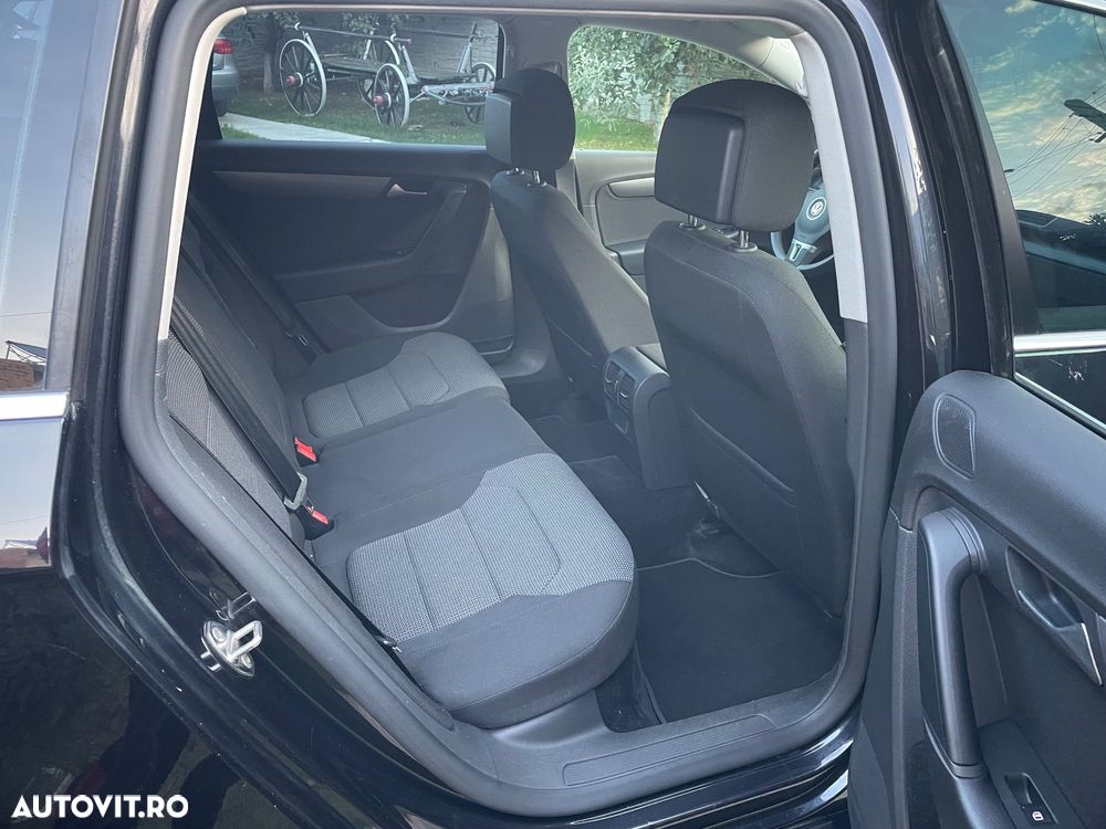 Volkswagen Passat - 22