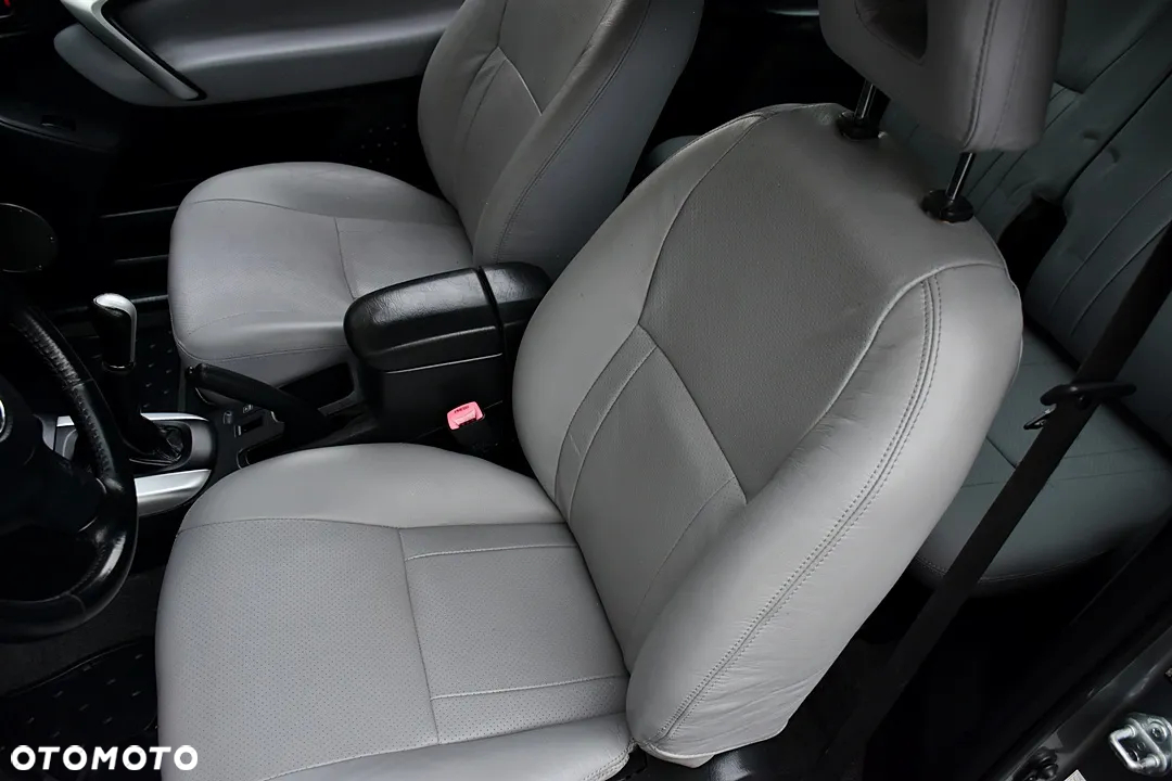 Toyota RAV4 4x4 Executive - 32