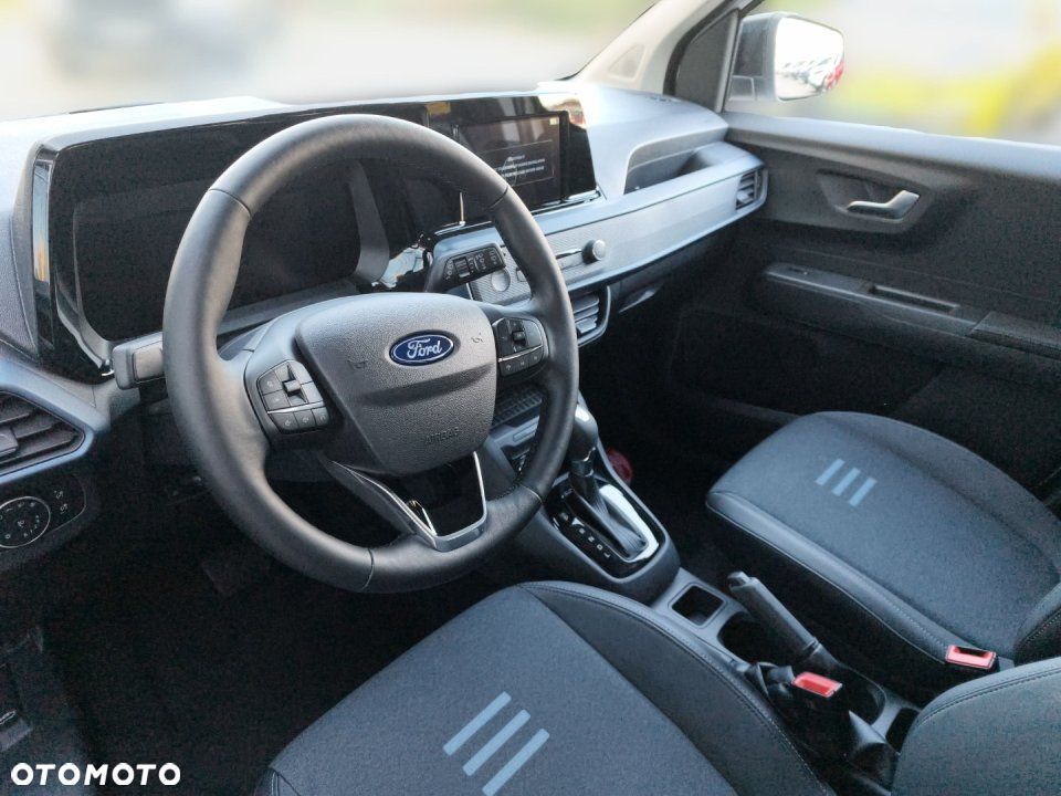 Ford Tourneo Courier - 10