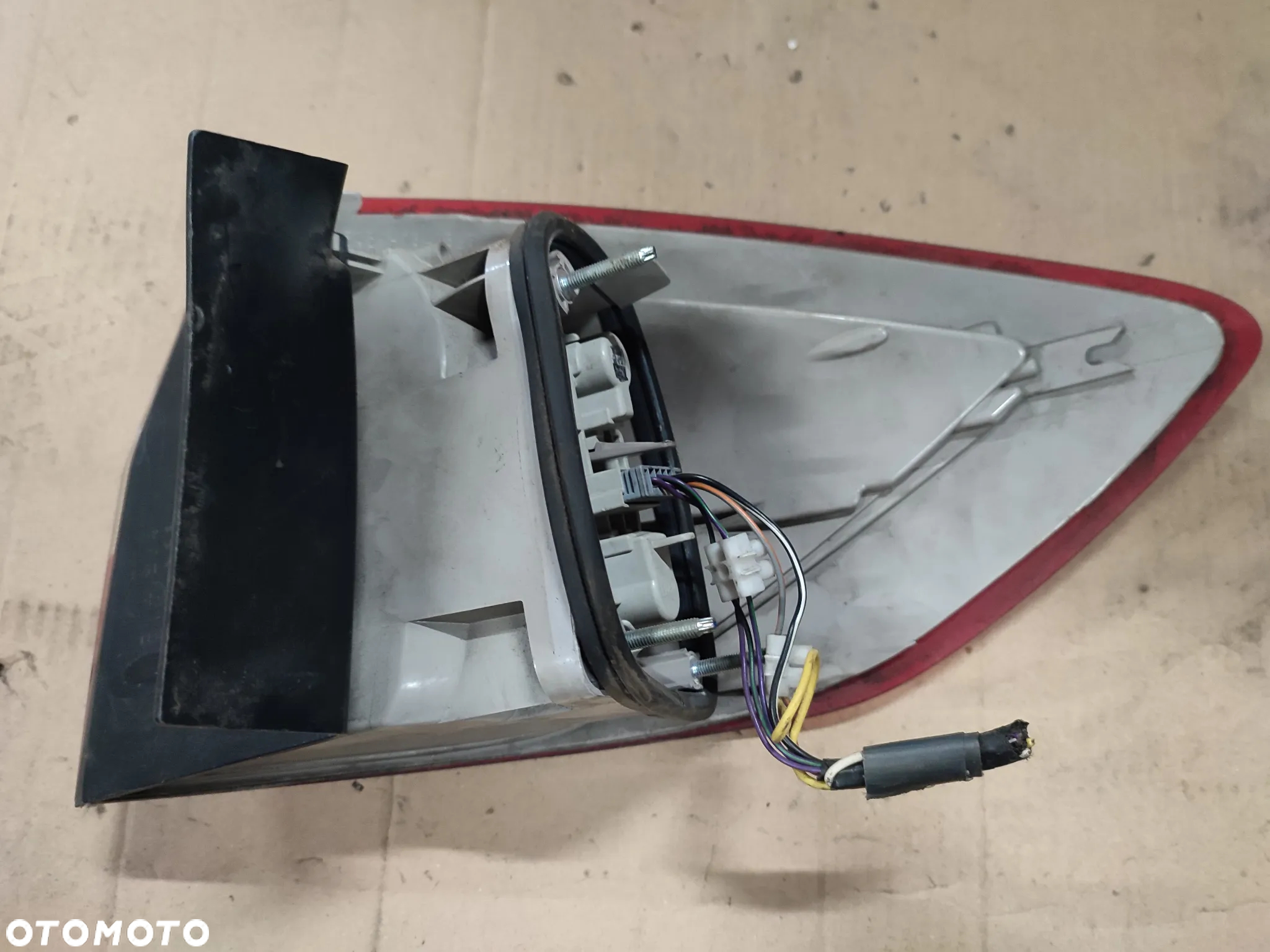 Ford Mondeo MK4 lampa lewa tył tylna - 2