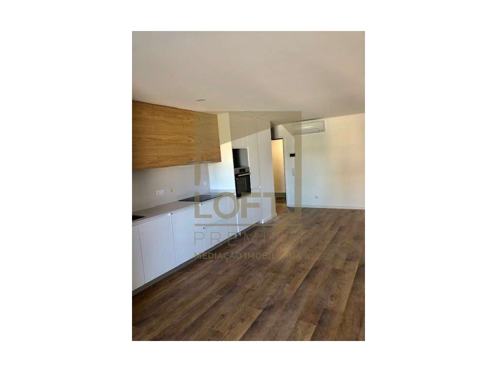 Apartamento T1 na Costa para Arrendar - Grande imagem: 3/23