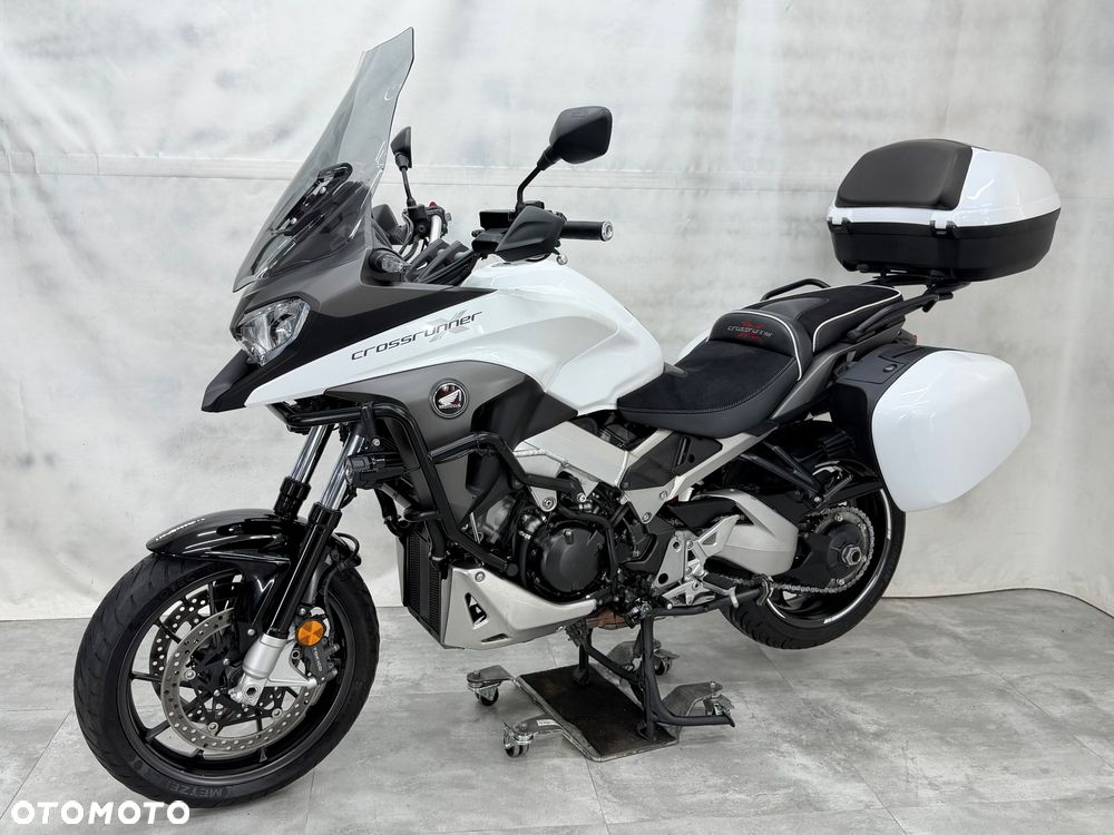 Honda VFR - 25