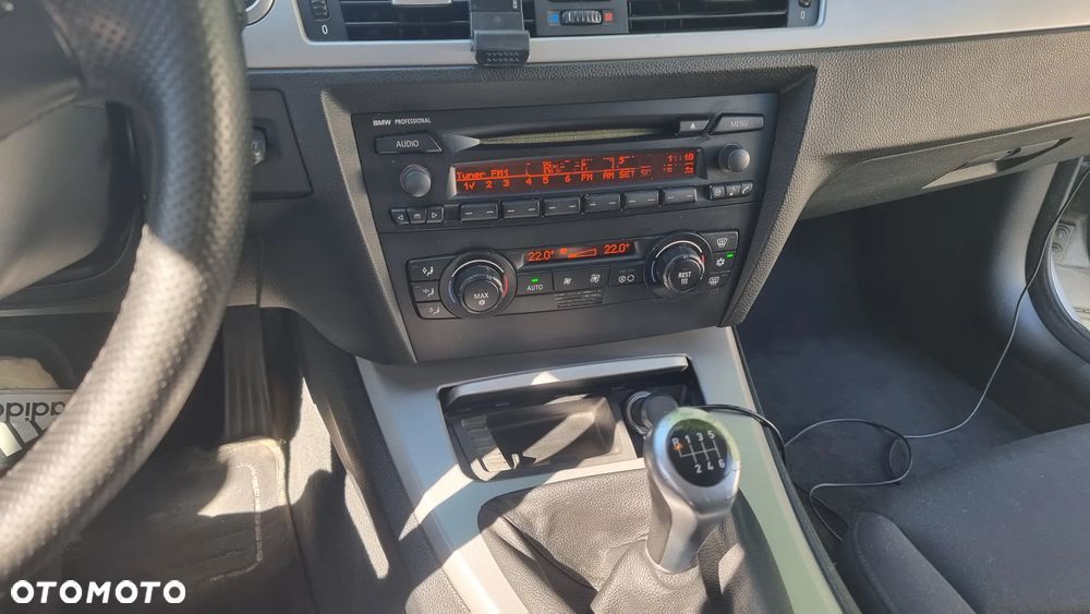 BMW Seria 3 320d DPF - 16