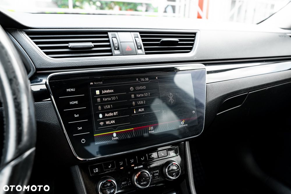 Skoda Superb 2.0 TDI 4x4 DSG L&K - 34