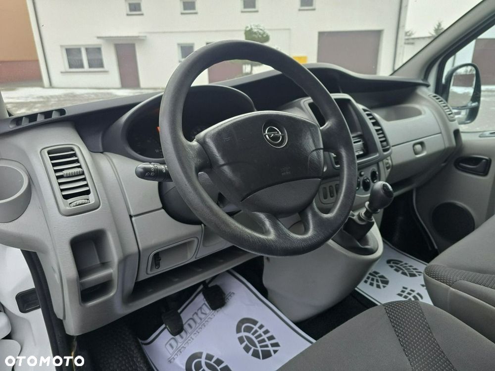 Opel Vivaro - 16