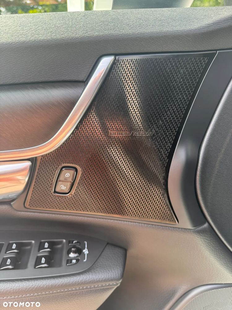 Volvo V90 D4 SCR Momentum Pro - 35