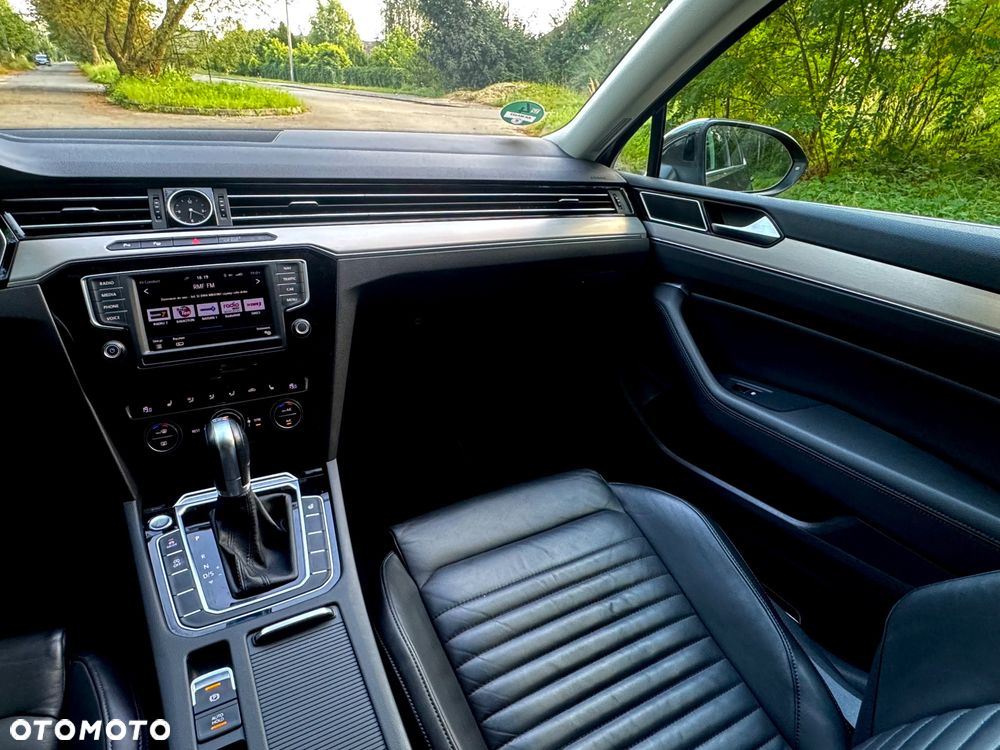 Volkswagen Passat 2.0 TDI SCR Highline DSG - 19