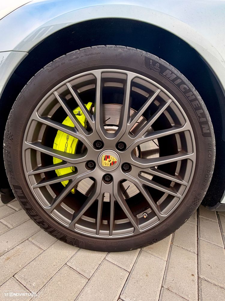 Porsche Panamera - 24