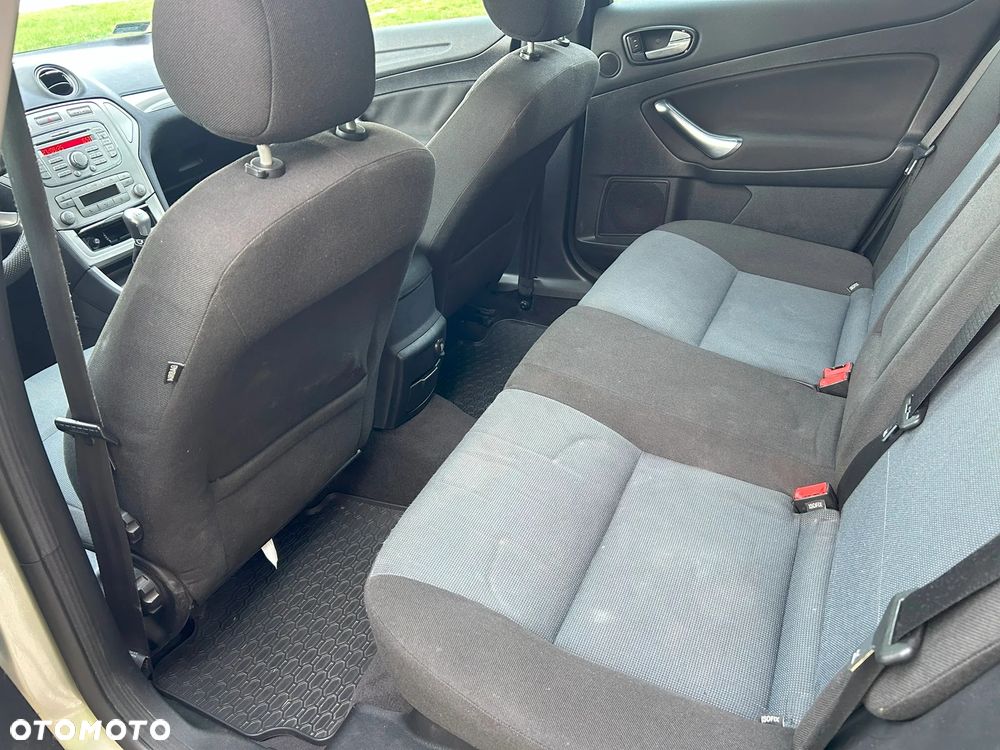 Ford Mondeo 1.6 Ambiente - 4