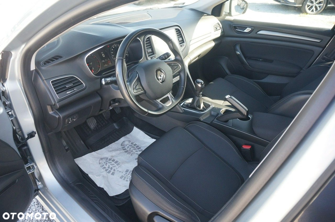 Renault Megane 1.3 TCe FAP Zen - 20