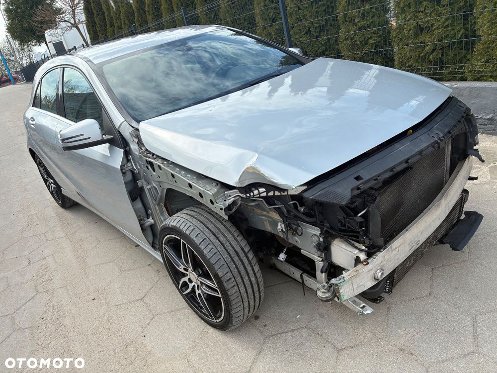 Mercedes-Benz Klasa A 180 CDI BlueEFFICIENCY Edition Style - 4