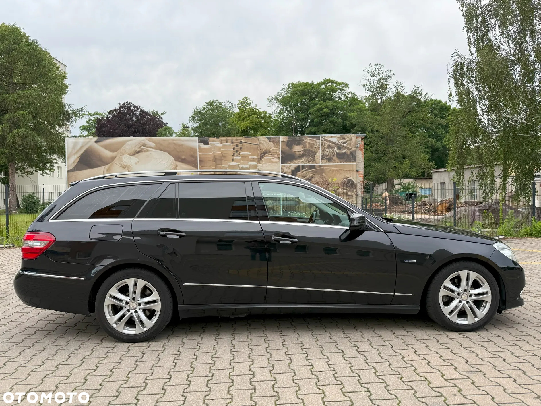 Mercedes-Benz Klasa E 220 T CDI DPF BlueEFFICIENCY Automatik Avantgarde - 7
