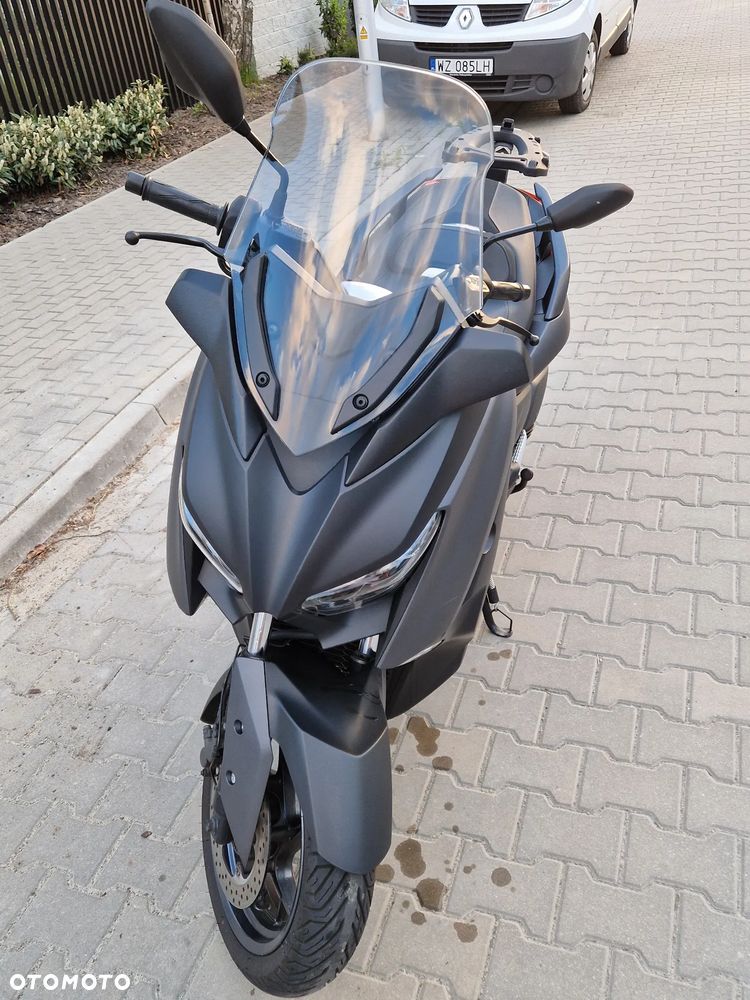Yamaha X-max - 4