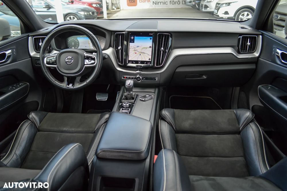 Volvo XC 60 D5 AWD R-Design - 6