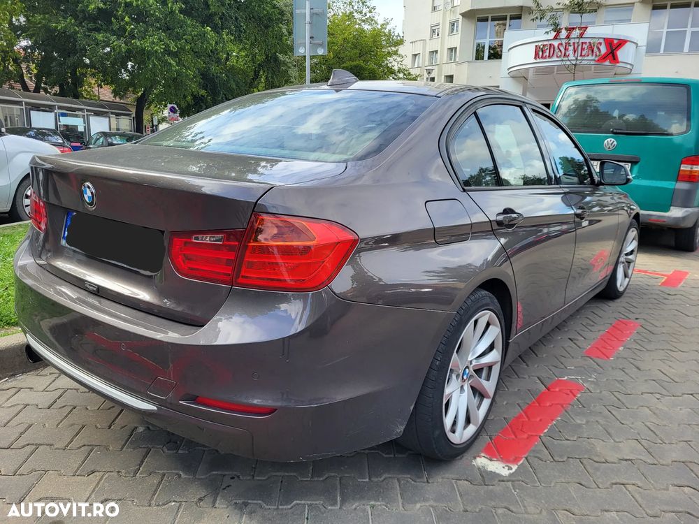 BMW Seria 3 320i Aut. Modern Line - 6