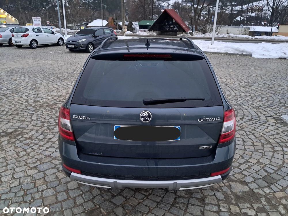 Skoda Octavia 2.0 TDI 4x4 DSG Scout - 13