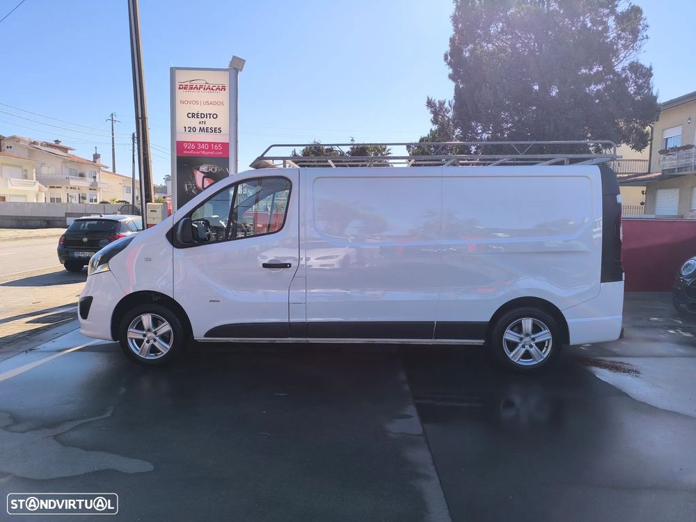 Opel Vivaro - 11