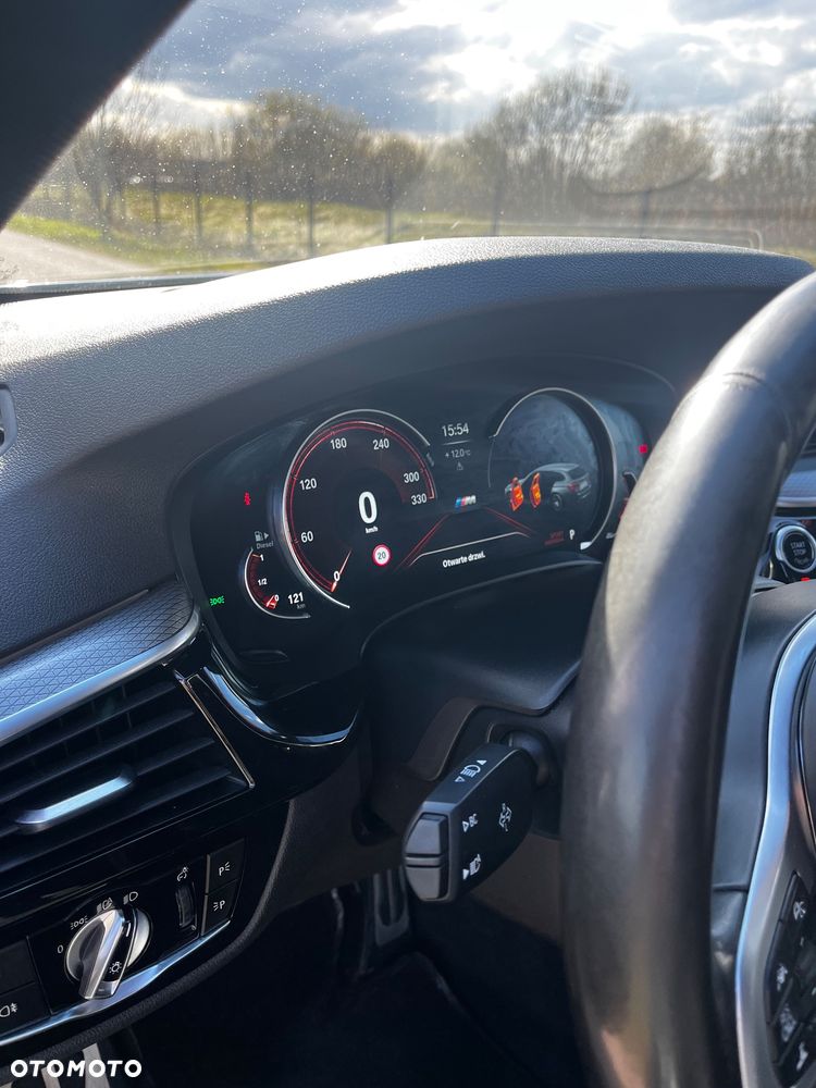 BMW Seria 5 520d M Sport Edition - 18
