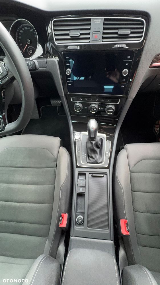 Volkswagen Golf Variant - 15