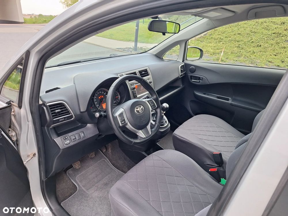 Toyota Verso S 1.33 Life - 11