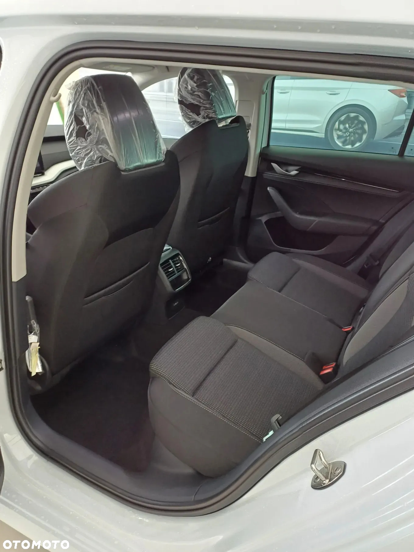 Skoda Octavia 2.0 TDI Selection DSG - 9