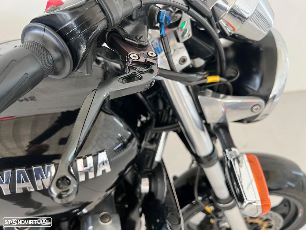 Yamaha XJR 1300 - 19