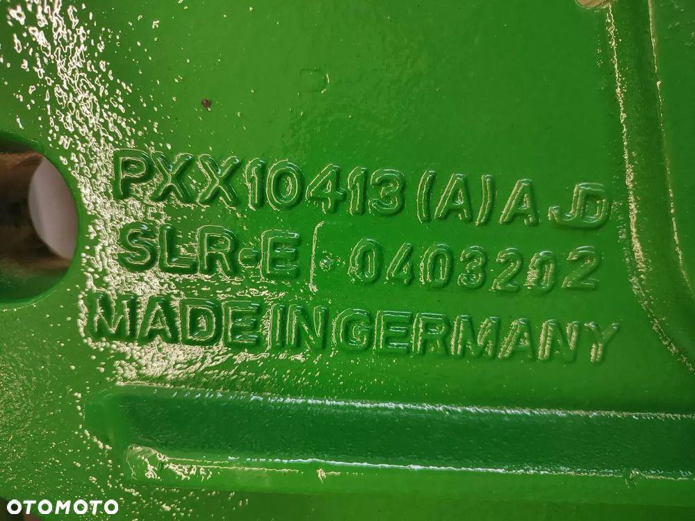 Mocowanie ładowacza John Deere 6175M (PXX10413PXX10412) - 11