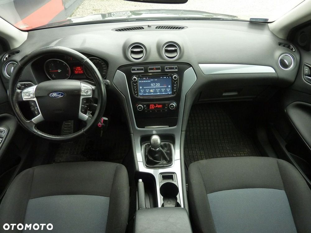 Ford Mondeo - 18